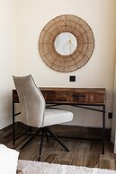 GLOBALSTAY. J One Tower Apartments