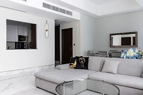 GLOBALSTAY. J One Tower Apartments