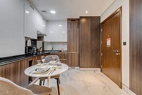 GLOBALSTAY. J One Tower Apartments