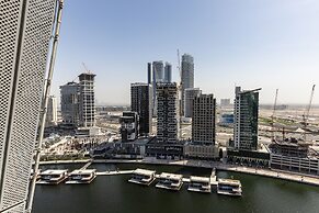 GLOBALSTAY. J One Tower Apartments