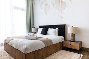 GLOBALSTAY. J One Tower Apartments