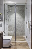 GLOBALSTAY. J One Tower Apartments