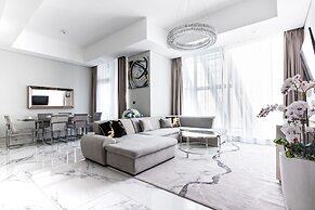 GLOBALSTAY. J One Tower Apartments
