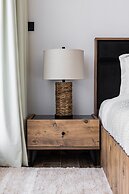 GLOBALSTAY. J One Tower Apartments