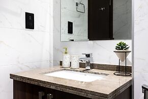 GLOBALSTAY. J One Tower Apartments