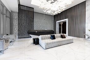 GLOBALSTAY. J One Tower Apartments
