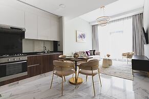 GLOBALSTAY. J One Tower Apartments