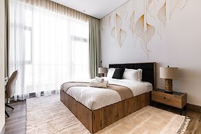 GLOBALSTAY. J One Tower Apartments