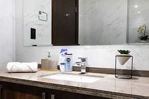 GLOBALSTAY. J One Tower Apartments