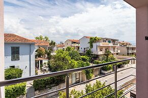 Beautiful Luxury House w sea View & Outside Space