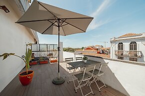 Downtown Classic With Terrace by Vacationy