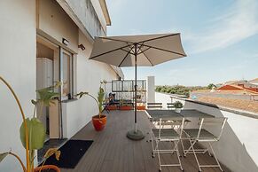 Downtown Classic With Terrace by Vacationy