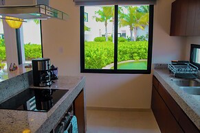 Corcomoran Luxury Beachfront house