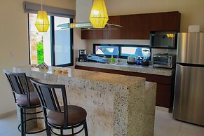 Corcomoran Luxury Beachfront house