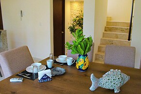 Corcomoran Luxury Beachfront house
