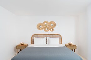 Casa Frati Suites & Villas