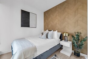 The Aurelien Luxe Collection