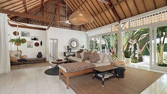 Villa Celeste by Villa Finder