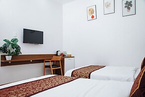 Sky House Hotel