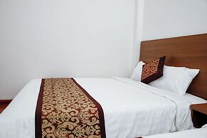 Sky House Hotel