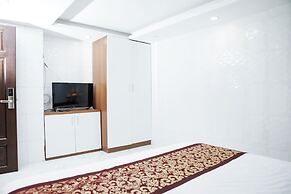 Sky House Hotel