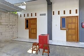 SPOT ON 90577 Griya Afifah Syariah