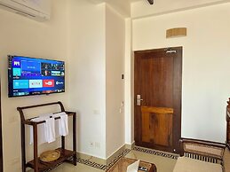 La Plage SeaView Suites