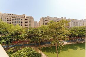 Maison Privee - Elegant Coastal Apt on Palm Jumeirah