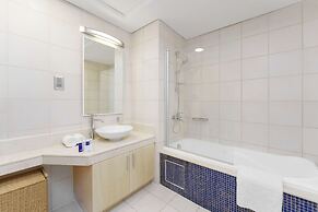 Maison Privee - Elegant Coastal Apt on Palm Jumeirah
