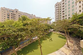 Maison Privee - Elegant Coastal Apt on Palm Jumeirah