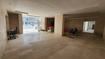 Holiday Plus Mishrifah Apartments