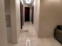 Holiday Plus Mishrifah Apartments