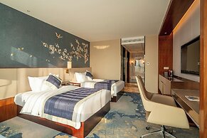 Serene Yuhua Hotel