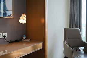 Serene Yuhua Hotel