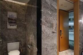 Serene Yuhua Hotel