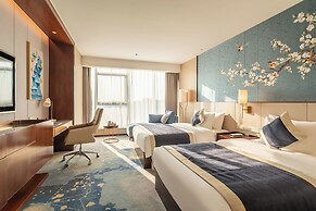 Serene Yuhua Hotel
