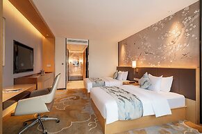 Serene Yuhua Hotel