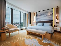 Serene Yuhua Hotel