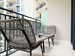 Zada Tower -  Modern 1 BR Apart