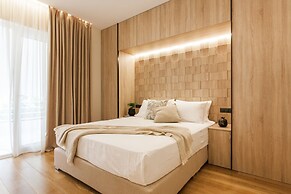 2 Level Beachfront Luxury Apt. by the Olon