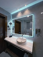 Club Hotel 777