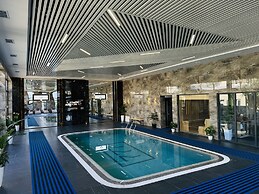 Club Hotel 777