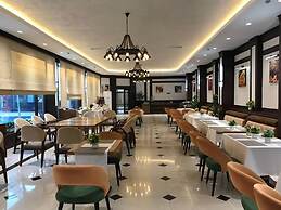 Club Hotel 777