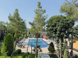 Club Hotel 777