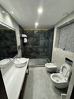 Club Hotel 777