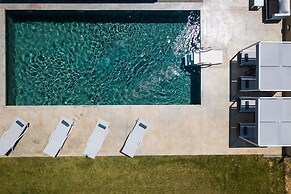 Villa O2 - With Private Heated Pool