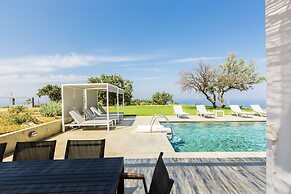 Villa O2 - With Private Heated Pool