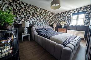 Cottage, 3 Bed,sleeps 7, Free Parking