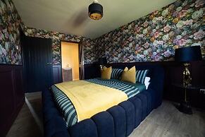 Cottage, 3 Bed,sleeps 7, Free Parking