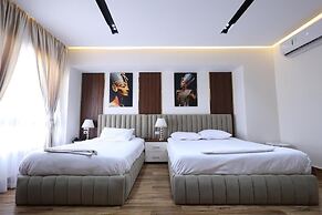 Pharaonic Pyramids Hotel